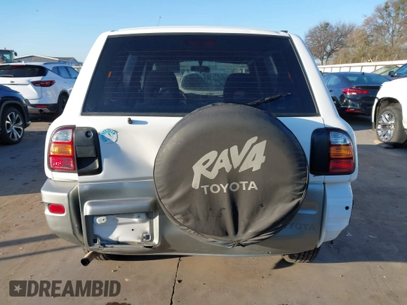 2000 Toyota RAV4 с VIN JT3GP10V1Y0044892, выставлен на аукционе IAAI как лот 41148809 с пробегом 220 848 миль миль и . История ставок и продаж доступна на DreamBid. Изображение 6.