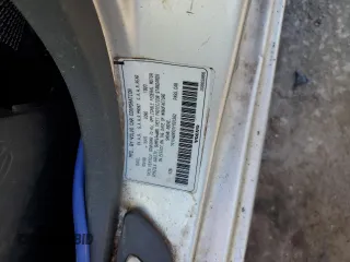 2001 Volvo V40 z VIN YV1VW29531F601362, wystawiony jako Copart lot #72295744 z przebiegiem Nie podano mil oraz Szkody całkowita. Historia ofert i sprzedaży dostępna na DreamBid. Obrazek 13.