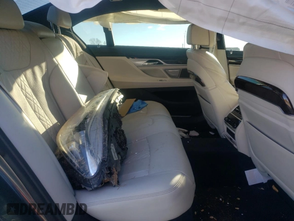 2018 BMW 7 Series ALPINA B7 xDrive with VIN WBA7F2C52JG424933, listed as a Copart auction lot 87302124 with 0 mi miles and Salvage Title. Bid and sale history available at carsss.com. Image 11.