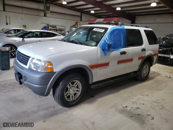 2002 Ford Explorer XLS with VIN 1FMZU72E42UC40916, listed as a Copart auction lot 43648245 with 101,844 mi miles and Salvage Title. Bid and sale history available at carsss.com. Image 1.