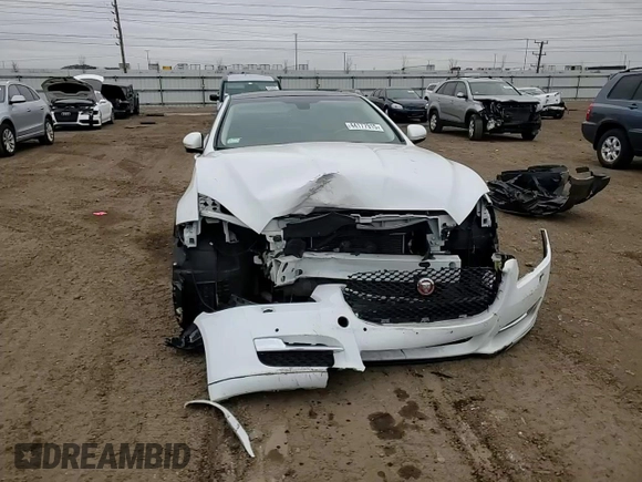 2016 Jaguar XJ R-Sport с VIN SAJWJ1CD9G8V92958, выставлен на аукционе Copart как лот 44177915 с пробегом Не указан миль и Списание • Salvage title. История ставок и продаж доступна на DreamBid. Изображение 11.