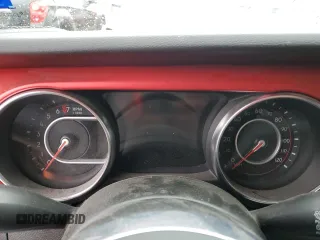 2021 Jeep Wrangler Rubicon z VIN 1C4HJXCG2MW665809, wystawiony jako Copart lot #84007354 z przebiegiem Nie podano mil oraz Szkoda całkowita • Salvage title. Historia ofert i sprzedaży dostępna na DreamBid. Obrazek 9.