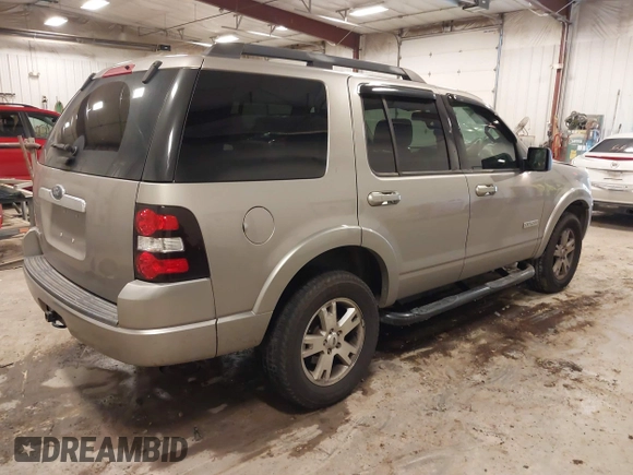 2008 Ford Explorer XLT with VIN 1FMEU63E88UB03042, listed as a IAAI auction lot 41136188 with 79,503 mi miles. Bid and sale history available at carsss.com. Image 4.