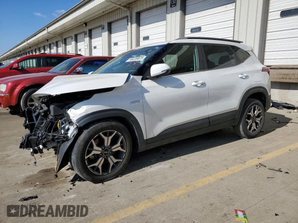 2023 Kia Seltos EX with VIN KNDERCAA3P7421412, listed as a Copart auction lot 48239025 with 45,732 mi miles and Salvage Title. Bid and sale history available at carsss.com. Image 1.