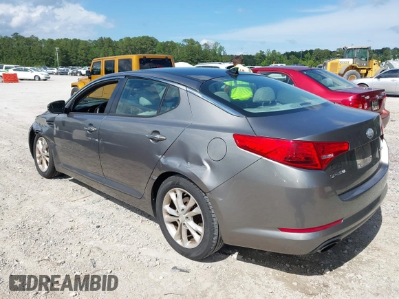 2013 Kia Optima EX z VIN 5XXGN4A73DG246046, wystawiony jako IAAI lot #42196691 z przebiegiem 82 840 mil mil oraz . Historia ofert i sprzedaży dostępna na DreamBid. Obrazek 3.