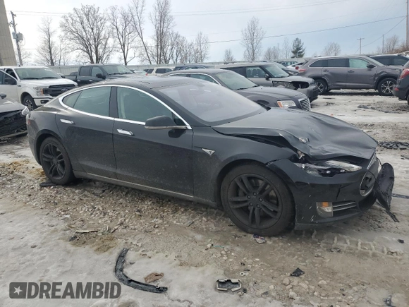 2013 Tesla Model S with VIN 5YJSA1CN8DFP27459, listed as a Copart auction lot 45962835 with Not Provided miles and Salvage Title. Bid and sale history available at DreamBid. Image 4.