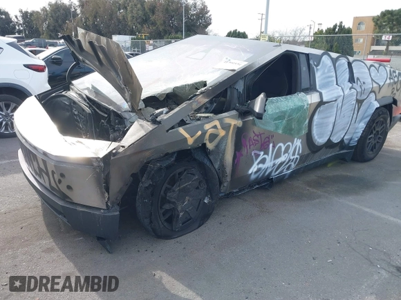 2024 Tesla Cybertruck z VIN 7G2CEHED9RA050686, wystawiony jako IAAI lot #41399354 z przebiegiem Nie podano mil oraz . Historia ofert i sprzedaży dostępna na DreamBid. Obrazek 2.