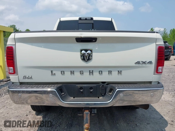 2016 Ram 2500 z VIN 3C6UR5PJ5GG332810, wystawiony jako IAAI lot #42402626 z przebiegiem 220 265 mil mil oraz . Historia ofert i sprzedaży dostępna na DreamBid. Obrazek 16.