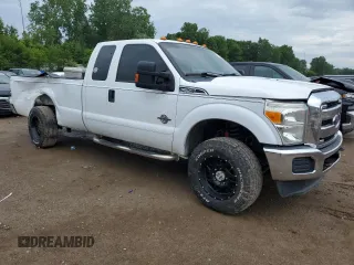 2013 Ford F-250 XL with VIN 1FT7X2BTXDEA73365, listed as a Copart auction lot 61913625 with 230,628 mi miles and Clean title. Bid and sale history available at DreamBid. Image 4.