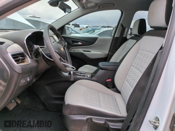 2022 Chevrolet Equinox LS z VIN 3GNAXHEV2NS158091, wystawiony jako Copart lot #50431625 z przebiegiem 41 458 mil mil oraz Czysty tytuł • Clean title. Historia ofert i sprzedaży dostępna na DreamBid. Obrazek 7.