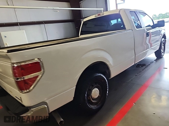2014 Ford F-150 XL with VIN 1FTFX1CF8EKE37672, listed as a IAAI auction lot 42679213 with 171,278 mi miles and . Bid and sale history available at DreamBid. Image 1.