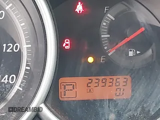 2011 Nissan Versa S z VIN 3N1BC1CP8BL460398, wystawiony jako IAAI lot #41754069 z przebiegiem 239 363 mil mil oraz . Historia ofert i sprzedaży dostępna na DreamBid. Obrazek 15.