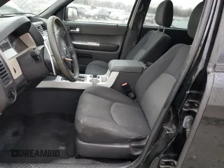2008 Mercury Mariner z VIN 4M2CU81Z98KJ39101, wystawiony jako Copart lot #85359614 z przebiegiem 215 565 mil mil oraz Szkoda całkowita • Salvage title. Historia ofert i sprzedaży dostępna na DreamBid. Obrazek 7.