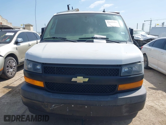 2020 Chevrolet Express Cargo with VIN 1GCWGAFP0L1161172, listed as a IAAI auction lot 42135101 with 130,189 mi miles and . Bid and sale history available at DreamBid. Image 12.