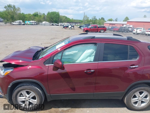 2017 Chevrolet Trax LT z VIN 3GNCJPSB2HL232848, wystawiony jako IAAI lot #42181512 z przebiegiem 28 597 mil mil oraz . Historia ofert i sprzedaży dostępna na DreamBid. Obrazek 13.