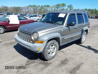 2006 Jeep Liberty Sport with VIN 1J4GL48556W104853, listed as a IAAI auction lot 41715122 with 185,465 mi miles and . Bid and sale history available at carsss.com. Image 2.