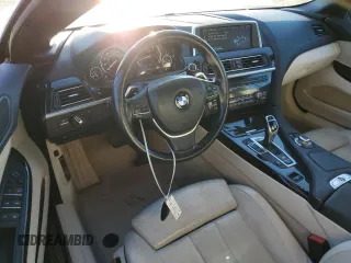 2013 BMW 6 Series 640i z VIN WBALW7C57DDX58327, wystawiony jako Copart lot #43505725 z przebiegiem 58 733 mil mil oraz Szkoda całkowita • Salvage title. Historia ofert i sprzedaży dostępna na DreamBid. Obrazek 8.