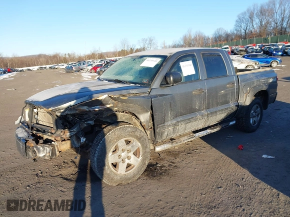 2006 Dodge Dakota SLT with VIN 1D7HW48K56S699157, listed as a IAAI auction lot 41333140 with 273,055 mi miles. Bid and sale history available at carsss.com. Image 17.