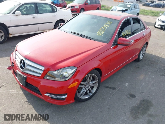 2013 Mercedes-Benz C 300 Sport с VIN WDDGF8AB1DA787560, выставлен на аукционе IAAI как лот 42275838 с пробегом 86 024 миль миль и . История ставок и продаж доступна на DreamBid. Изображение 2.