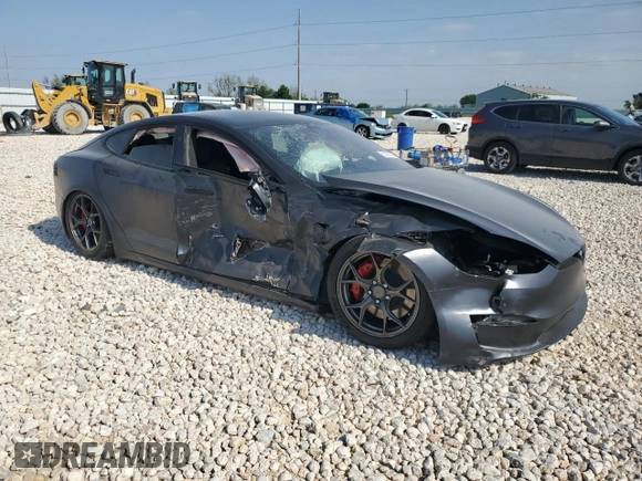 2023 Tesla Model S Plaid z VIN 5YJSA1E61PF528022, wystawiony jako Copart lot #53088135 z przebiegiem Nie podano mil oraz Czysty tytuł • Clean title. Historia ofert i sprzedaży dostępna na DreamBid. Obrazek 4.