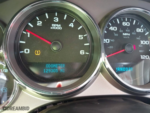 2008 Chevrolet Silverado 1500 LT w/1LT with VIN 2GCEC19J581317917, listed as a IAAI auction lot 41634804 with 129,305 mi miles. Bid and sale history available at carsss.com. Image 7.