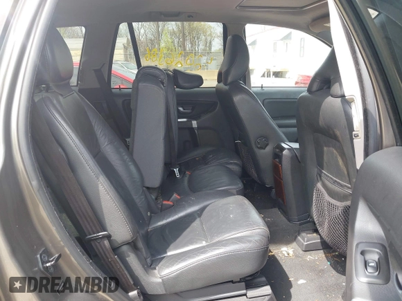 2008 Volvo XC90 I6 with VIN YV4CZ982281470871, listed as a IAAI auction lot 42026386 with 180,936 mi miles. Bid and sale history available at carsss.com. Image 8.