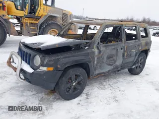 2011 Jeep Patriot Sport with VIN 1J4NF1GB5BD142027, listed as a IAAI auction lot 41509901 with 212,662 mi miles. Bid and sale history available at carsss.com. Image 2.