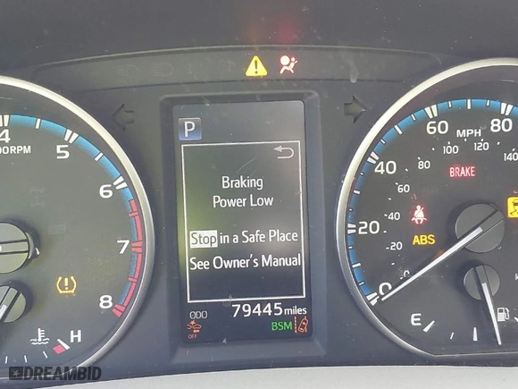 2018 Toyota RAV4 XLE with VIN 2T3WFREV8JW425027, listed as a IAAI auction lot 41272635 with 79,445 mi miles. Bid and sale history available at carsss.com. Image 16.