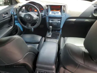 2010 Nissan Maxima SV z VIN 1N4AA5AP0AC829036, wystawiony jako Copart lot #56487895 z przebiegiem 117 783 mil mil oraz Szkoda całkowita • Salvage title. Historia ofert i sprzedaży dostępna na DreamBid. Obrazek 8.