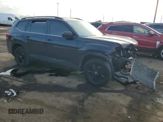 2020 Volkswagen Atlas S with VIN 1V2AP2CA2LC500114, listed as a Copart auction lot 82562394 with 114,404 mi miles and Non repairable. Bid and sale history available at DreamBid. Image 4.
