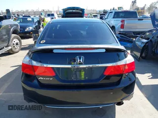 2013 Honda Accord LX z VIN 1HGCR2F34DA063328, wystawiony jako IAAI lot #41851912 z przebiegiem 152 014 mil mil oraz . Historia ofert i sprzedaży dostępna na DreamBid. Obrazek 16.