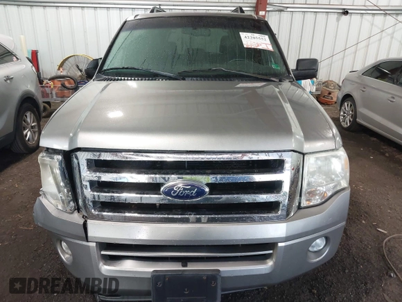 2008 Ford Expedition SSV with VIN 1FMFU15528LA34603, listed as a IAAI auction lot 42205552 with 253,225 mi miles and . Bid and sale history available at DreamBid. Image 12.