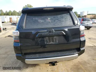 2020 Toyota 4Runner SR5 with VIN JTEBU5JR2L5784482, listed as a Copart auction lot 41490545 with 0 mi miles and Salvage Title. Bid and sale history available at carsss.com. Image 6.