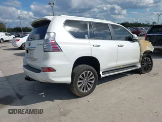 2020 Lexus GX 460 Luxury with VIN JTJGM7BX1L5259929, listed as a IAAI auction lot 41688600 with Not Provided miles and . Bid and sale history available at DreamBid. Image 4.