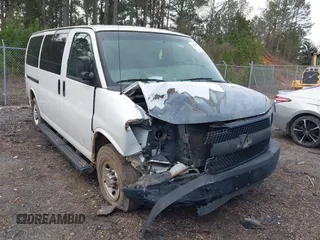 2011 Chevrolet Express Passenger LS z VIN 1GAWGPFG7B1119978, wystawiony jako IAAI lot #41437456 z przebiegiem 223 234 mil mil oraz . Historia ofert i sprzedaży dostępna na DreamBid. Obrazek 6.