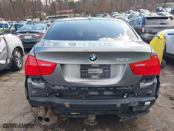 2011 BMW 3 Series 328i xDrive with VIN WBAPK5G58BNN80818, listed as a IAAI auction lot 41538749 with 137,936 mi miles. Bid and sale history available at carsss.com. Image 16.