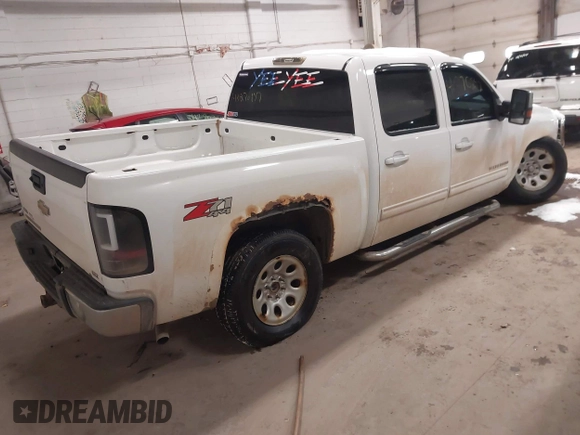 2011 Chevrolet Silverado 1500 with VIN 1GCPKTE39BF169611, listed as a IAAI auction lot 41270847 with 184,975 mi miles and . Bid and sale history available at DreamBid. Image 4.