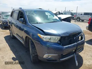 2011 Toyota Highlander Limited z VIN 5TDYK3EH4BS024069, wystawiony jako IAAI lot #42216528 z przebiegiem 226 682 mil mil oraz . Historia ofert i sprzedaży dostępna na DreamBid. Obrazek 1.