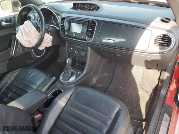 2012 Volkswagen Beetle 2.0T Turbo PZEV with VIN 3VWVA7AT5CM645469, listed as a Copart auction lot 78313174 with 136,859 mi miles and Salvage Title. Bid and sale history available at carsss.com. Image 8.