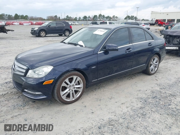 2012 Mercedes-Benz C 250 Sport z VIN WDDGF4HB4CA610062, wystawiony jako IAAI lot #41788952 z przebiegiem 78 183 mil mil oraz . Historia ofert i sprzedaży dostępna na DreamBid. Obrazek 2.