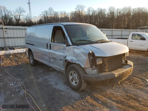 2005 Chevrolet Express Cargo Van with VIN 1GCFG15T251234110, listed as a Copart auction lot 88493575 with 0 mi miles and Salvage Title. Bid and sale history available at carsss.com. Image 4.