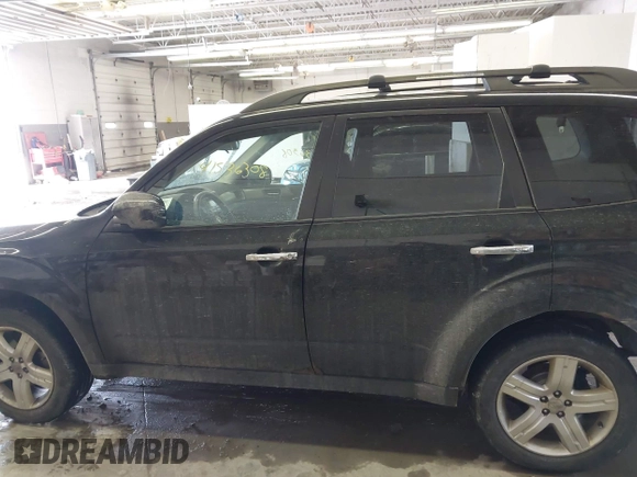 2010 Subaru Forester 2.5X Premium with VIN JF2SH6CC1AG728883, listed as a IAAI auction lot 41536308 with 81,155 mi miles. Bid and sale history available at carsss.com. Image 14.