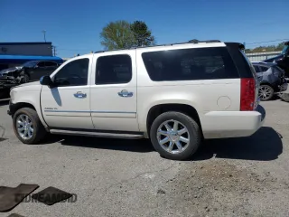 2011 GMC Yukon XL SLT z VIN 1GKS1KE06BR101797, wystawiony jako Copart lot #49614295 z przebiegiem 297 242 mil mil oraz Szkoda całkowita • Salvage title. Historia ofert i sprzedaży dostępna na DreamBid. Obrazek 2.