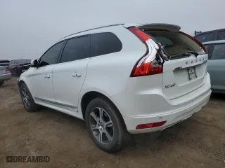 2015 Volvo XC60 T6 Platinum with VIN YV4902RMXF2721719, listed as a Copart auction lot 43857215 with 44,579 mi miles and Clean Title. Bid and sale history available at carsss.com. Image 2.