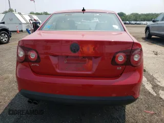 2010 Volkswagen Jetta SE with VIN 3VWRZ7AJ4AM059304, listed as a Copart auction lot 59497295 with 114,957 mi miles and Salvage title. Bid and sale history available at DreamBid. Image 6.