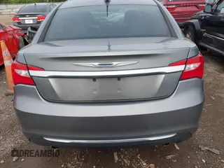 2013 Chrysler 200 Limited with VIN 1C3CCBCG8DN718207, listed as a IAAI auction lot 42136735 with 139,632 mi miles. Bid and sale history available at carsss.com. Image 16.