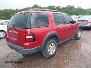 2007 Ford Explorer XLT z VIN 1FMEU63E27UA33830, wystawiony jako IAAI lot #42235429 z przebiegiem 322 272 mil mil oraz . Historia ofert i sprzedaży dostępna na DreamBid. Obrazek 4.