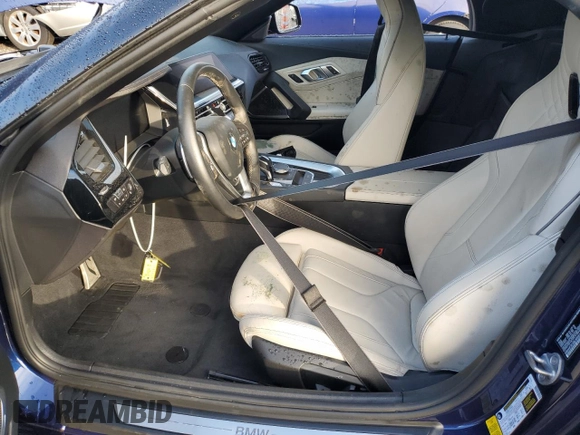 2020 BMW Z4 sDrive30i with VIN WBAHF3C08LWW61434, listed as a Copart auction lot 88502635 with 14,044 mi miles and Salvage Title. Bid and sale history available at carsss.com. Image 7.