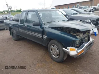 1994 Toyota Pickup DX z VIN JT4RN93P3R5088936, wystawiony jako IAAI lot #42206895 z przebiegiem 86 633 mil mil oraz . Historia ofert i sprzedaży dostępna na DreamBid. Obrazek 1.