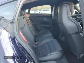 2022 Audi RS e-tron GT z VIN WAUAHBFW1N7903340, wystawiony jako Copart lot #79074014 z przebiegiem 13 755 mil mil oraz Szkody całkowita. Historia ofert i sprzedaży dostępna na DreamBid. Obrazek 10.